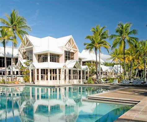 port douglas 5-stars hotel  Situated just 500 metres from the famous Four Mile Beach, Cayman Villas Port Douglas offers spacious self-catering villas, a refreshing outdoor swimming pool and a relaxing spa pool